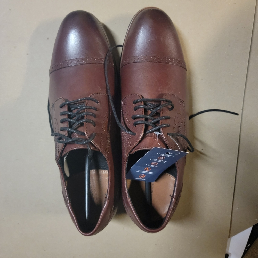 Nwt mens dockers